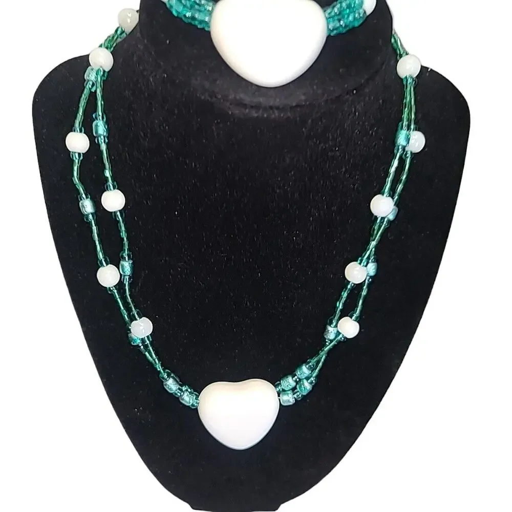 Teal Green & White Heart‎ Glass & Acrylic Bead 16